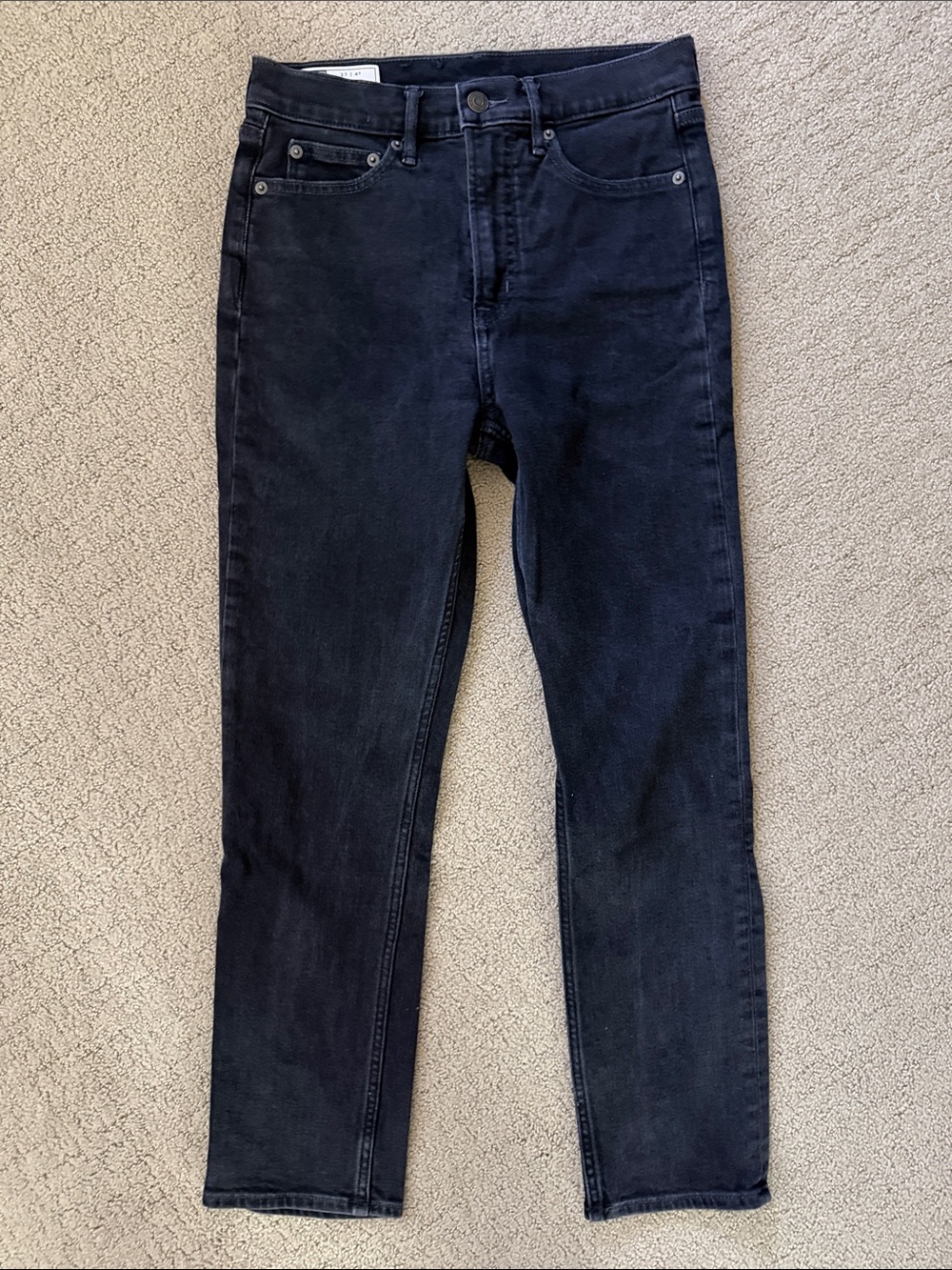 GAP Women's Straight Leg Jeans in Black Wash